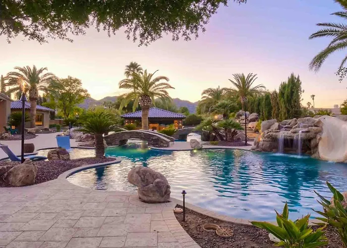 Holiday home Luxury Oasis - Lazy River, Golf, Batting Cage, Gym Scottsdale
