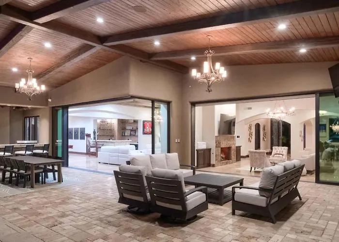Holiday home Luxury Oasis - Lazy River, Golf, Batting Cage, Gym Scottsdale
