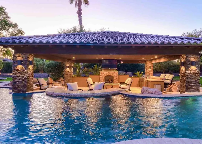 Holiday home Luxury Oasis - Lazy River, Golf, Batting Cage, Gym