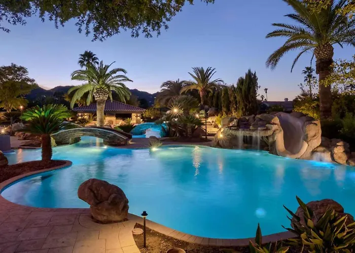 Holiday home Luxury Oasis - Lazy River, Golf, Batting Cage, Gym *