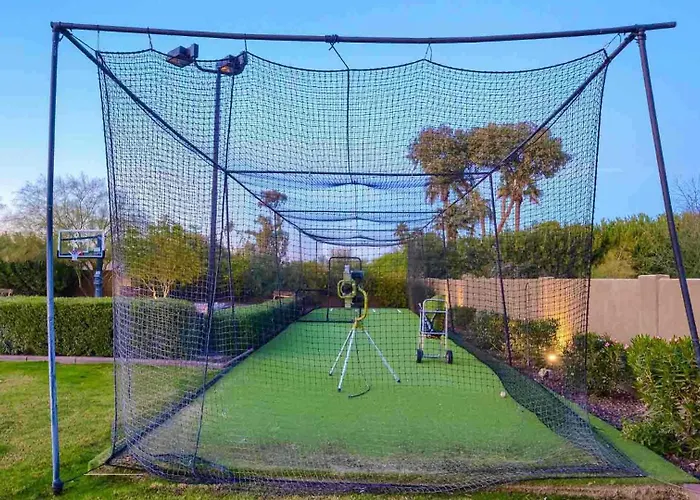Luxury Oasis - Lazy River, Golf, Batting Cage, Gym * Scottsdale
